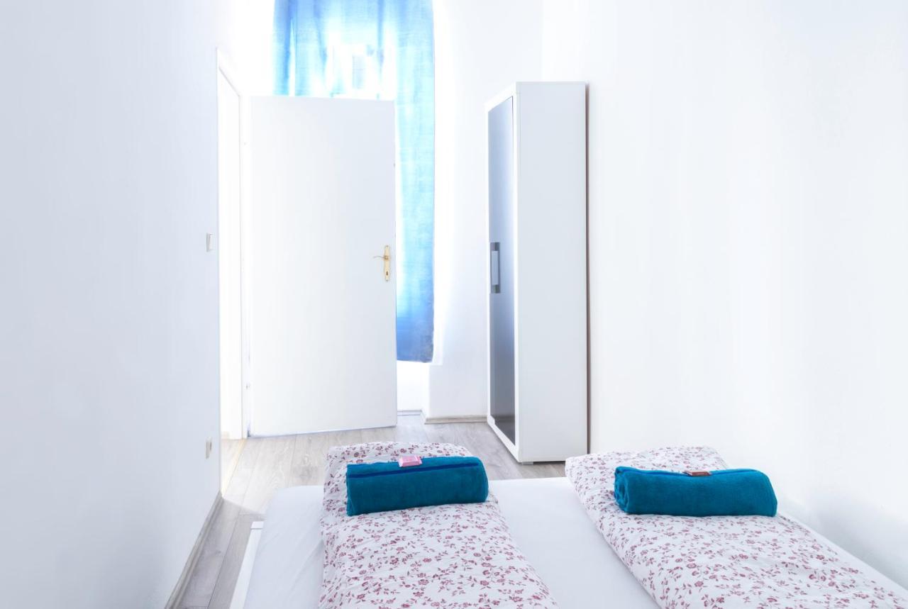 New & Central Marzstrasse City Apartment With Own Exit To The Inner Garden Vienna Exterior photo
