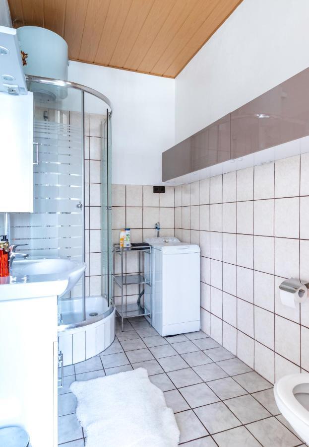 New & Central Marzstrasse City Apartment With Own Exit To The Inner Garden Vienna Exterior photo